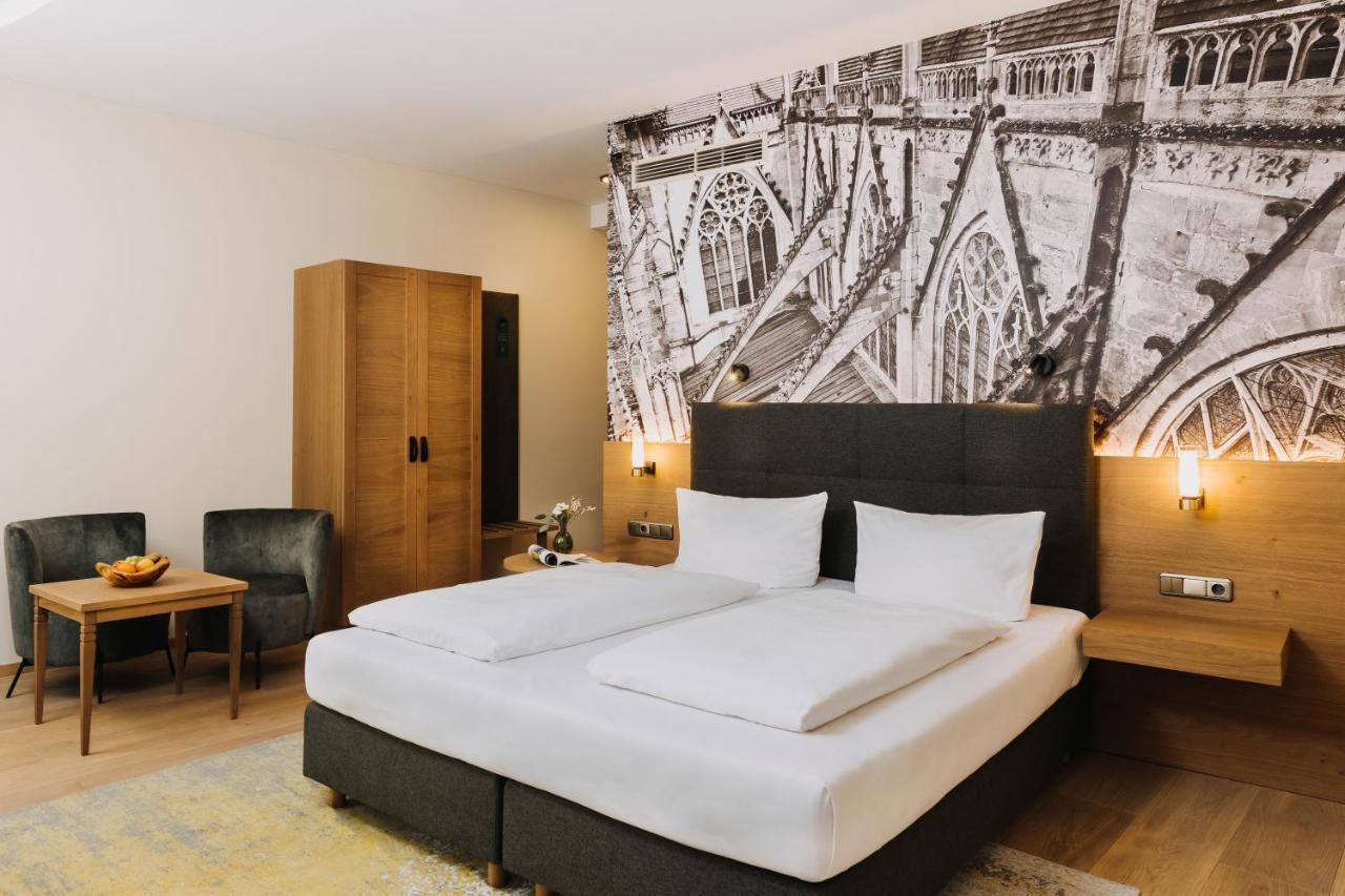 Superior Double Room,1358738102:JPEG